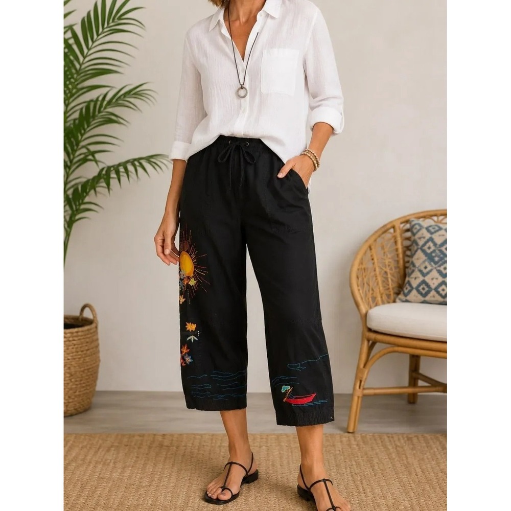 Chicos Black Embroidered Scenic Sun Boat Cotton Cropped Pants Size 3 L XL Travel